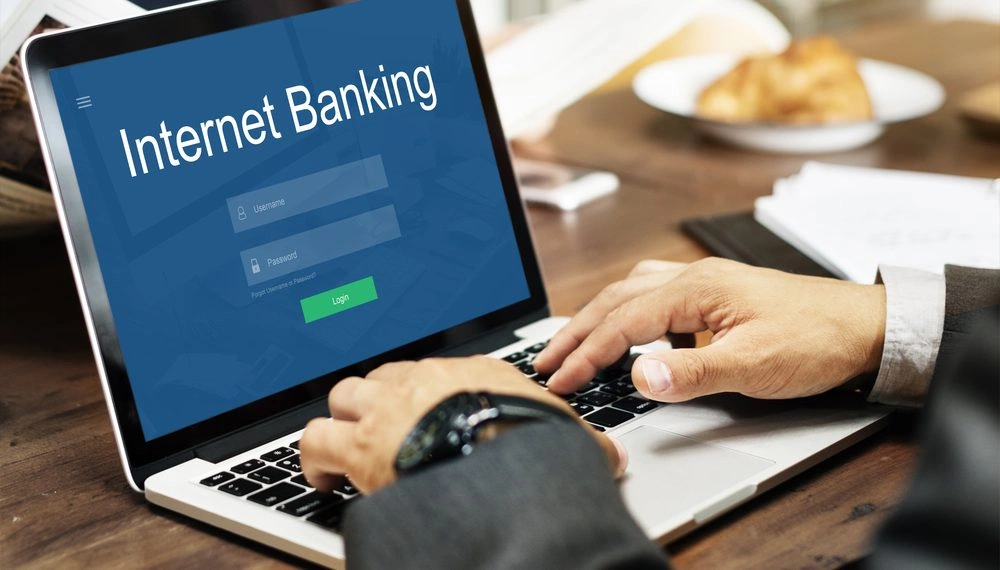 Online Banking Works for Businesses